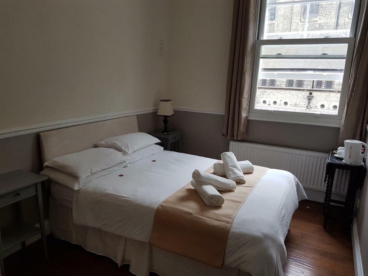 Tourian Lounge Hotel Londra Esterno foto