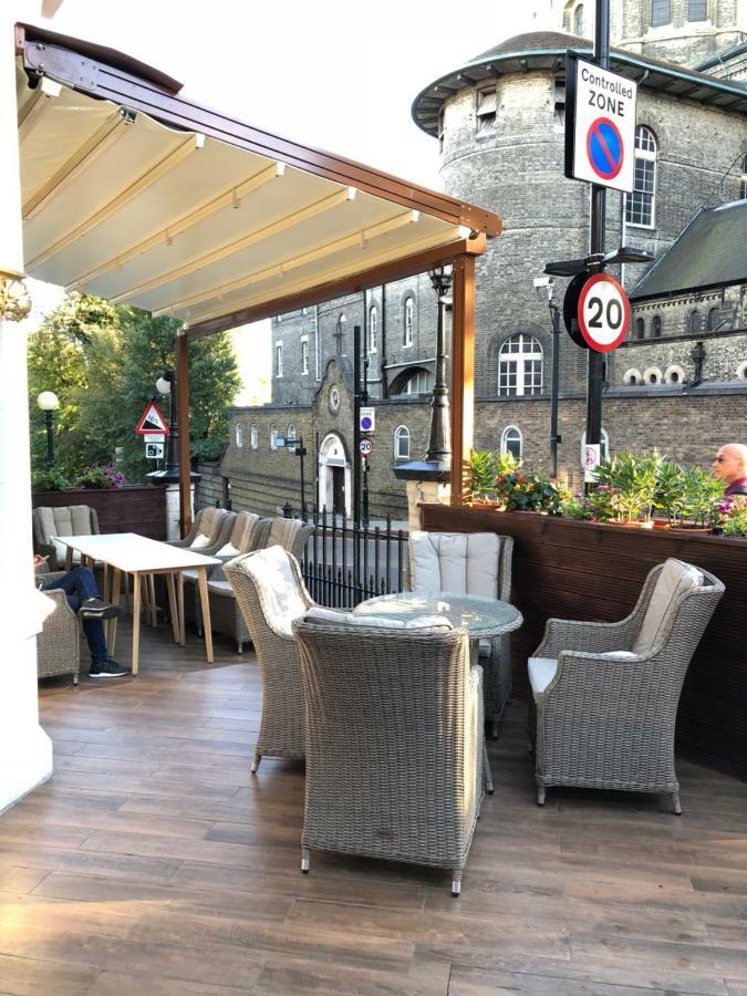 Tourian Lounge Hotel Londra Esterno foto