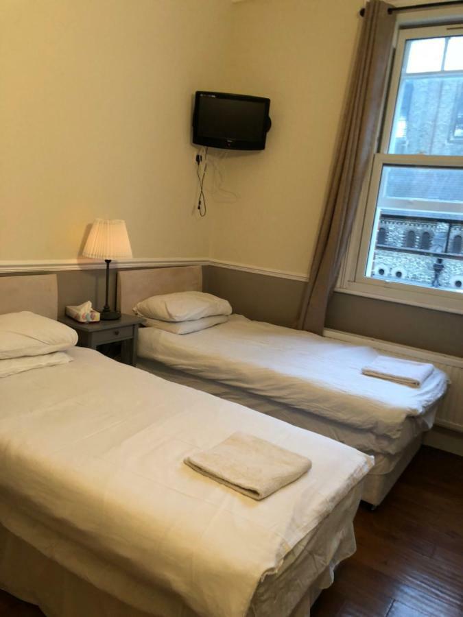 Tourian Lounge Hotel Londra Esterno foto