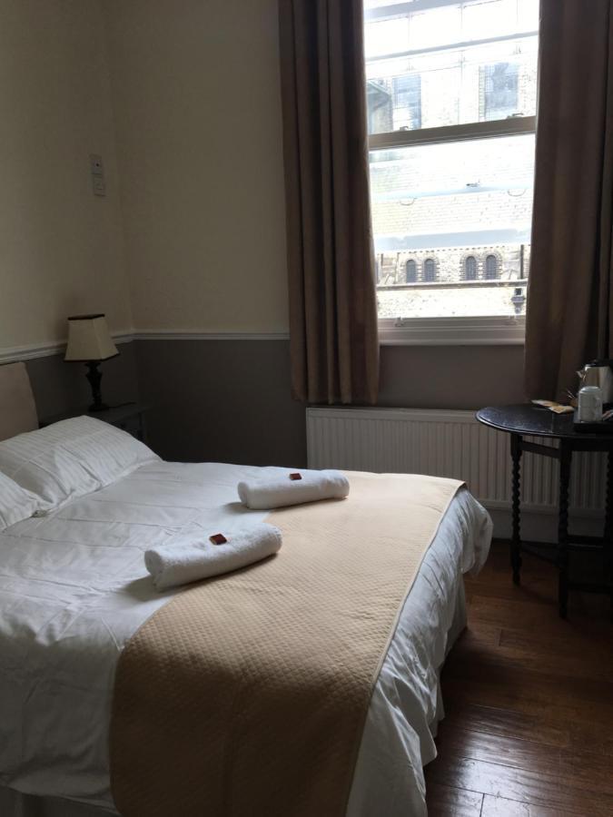Tourian Lounge Hotel Londra Esterno foto